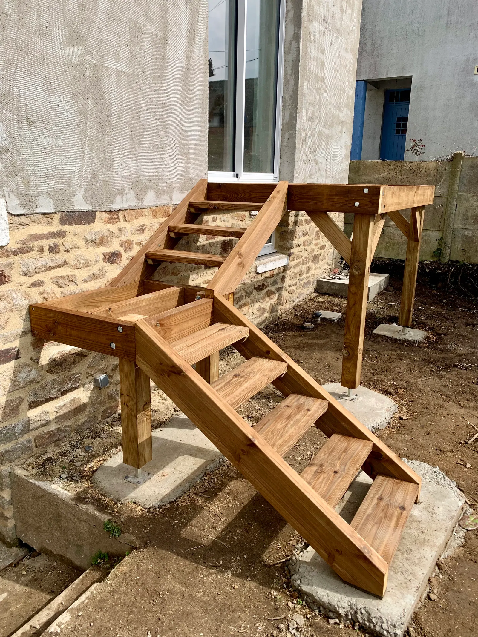 Terrasse sur pilotis à Auray — photo 2