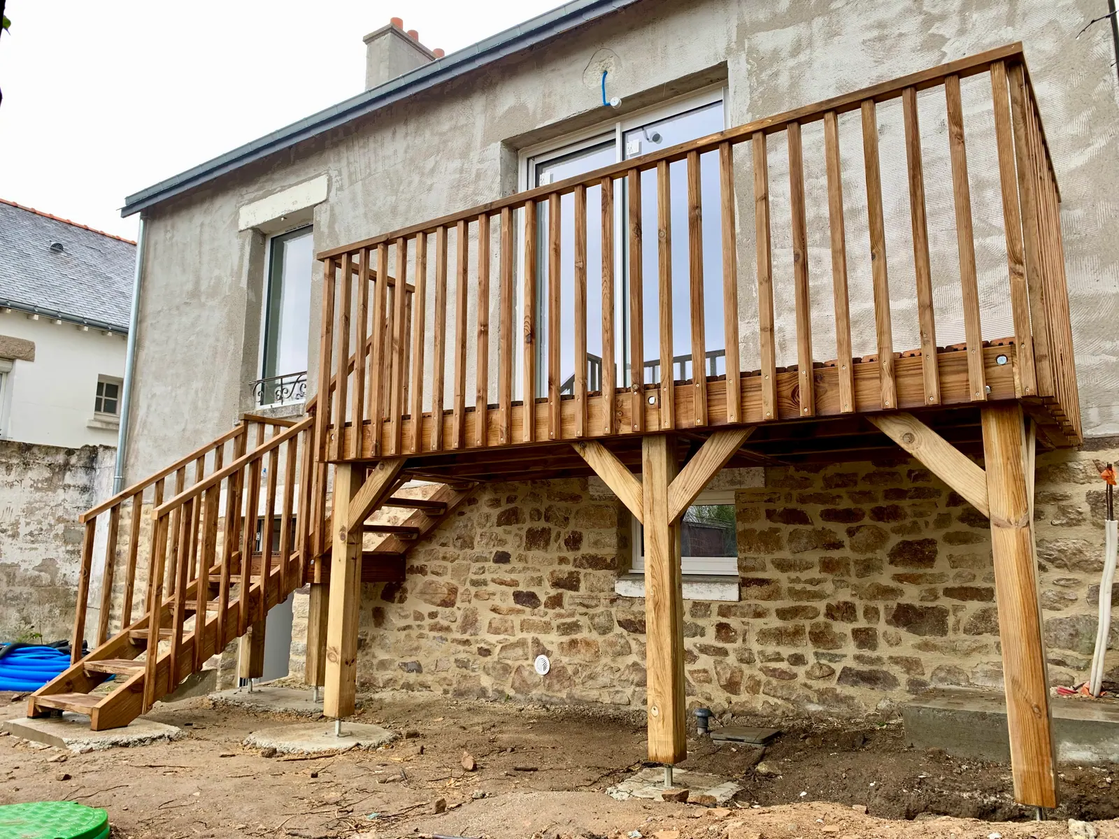 Terrasse sur pilotis à Auray — photo 5