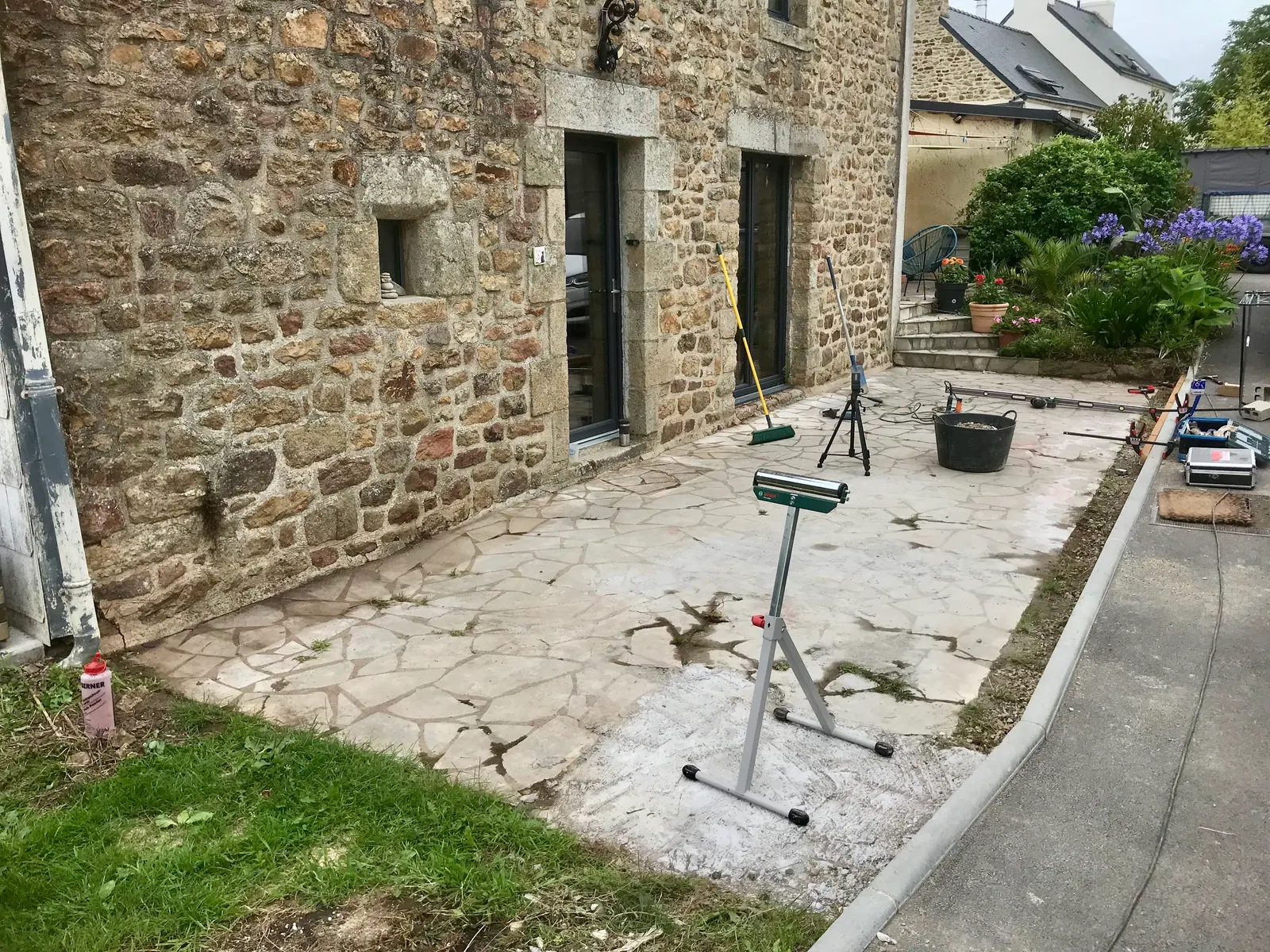 Terrasse douglas à Locoal-Mendon — photo 1