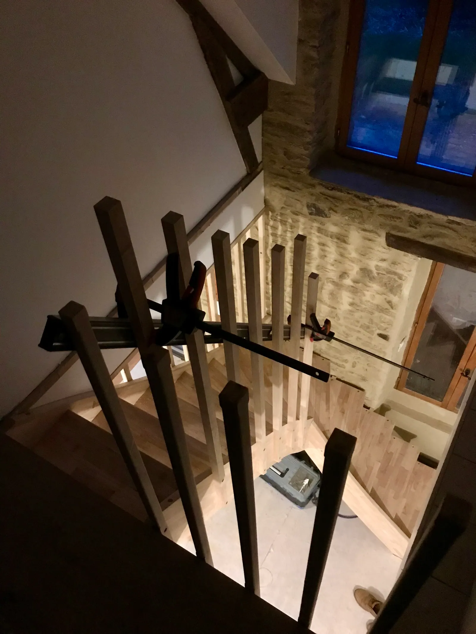 Escalier hévéa à Landévant — photo 4